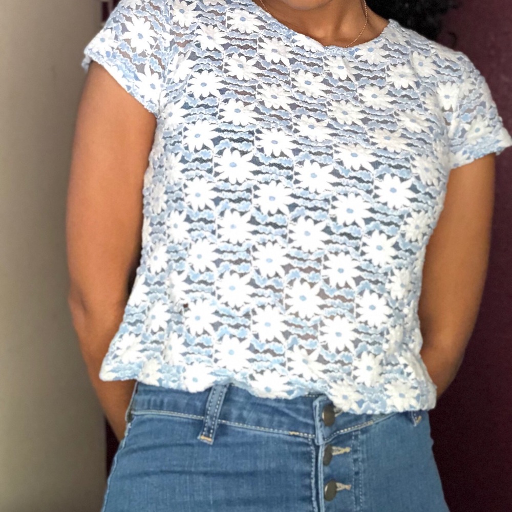 Sky Blue and White Flower T-shirt